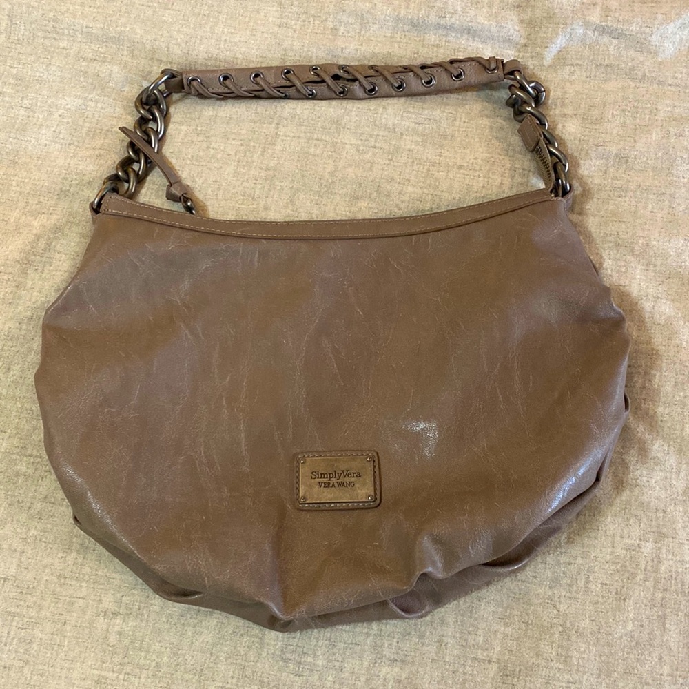 Simply Vera Vera Wang taupe Shoulder Purse Pewter Chain Strap Excellent Cond.